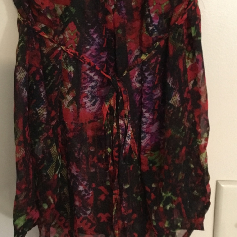 Red sheer tunic - Picture 4 of 4